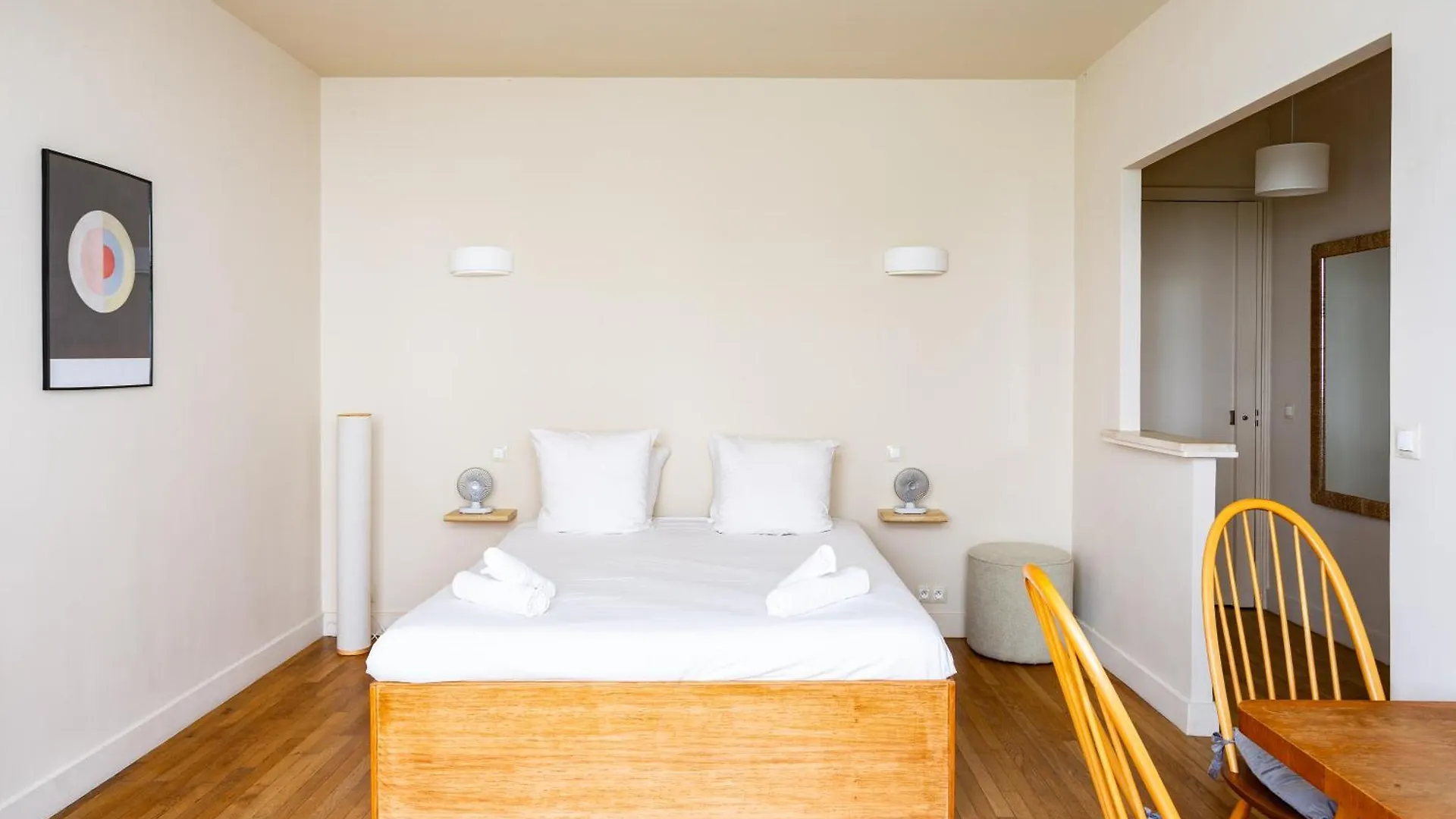 Apartment The Charming Saint Honore Paris